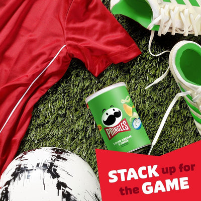 Pringles Potato Crisps Chips, Lunch Snacks, On-The-Go Snacks, Grab N' Go, Sour Cream and Onion, 2.5Oz Can (1 Can)