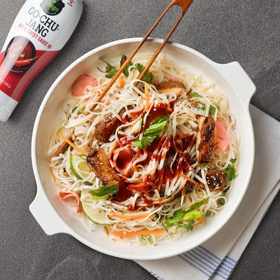 Bibigo - Gochujang Sauce, Hot and Sweet Flavor, Perfectly Blended Flavors, Pantry and Party Must-Have, 11.5-Oz