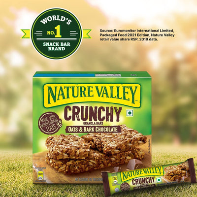Nature Valley Crunchy Granola Bars, Oats 'N Dark Chocolate, 12 Bars, 8.94 OZ (6 Pouches)