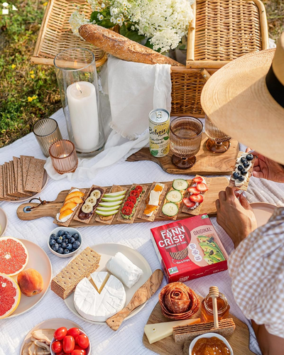 Finn Crisps Original Rye Crispbread 7Oz | Thin, Crispy Rye Flatbread Crackers | Authentic Finnish Sourdough Crispbread | Whole Grain Rye Crackers [7 Oz Box]