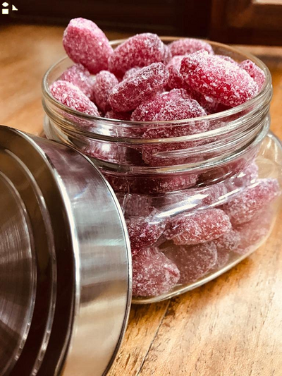 Lalka Hard Candy Red Apple Vegan, 2.8 Oz Size Bag